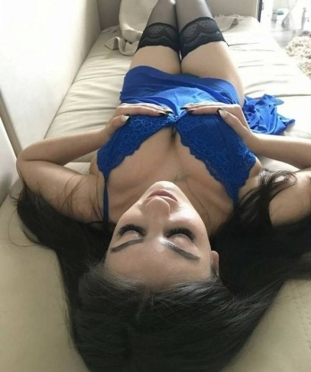 У меня множество возможностей для реализации самых смелых фантазий.
💋 Классический секс, оральные ласки, анальный секс, фетиш, ролевые игры - я готова на всё, чтобы доставить тебе настоящее блаженство. Ты останешься доволен каждой моей услугой!
📸 На моих фото ты можешь увидеть, насколько соблазнительная и сексуальная я. Мои телесные изгибы, горячий взгляд и заводящая улыбка не оставят равнодушным никого.
💯 Возможность оценить мои навыки и качество услуг подкрепляют восторженные отзывы моих довольных клиентов. Доверься им и получи незабываемый опыт в моих ласках.
Не упускай свой шанс испытать особенность моей привлекательности и позвони мне сегодня! Я всегда готова подарить тебе горячую встречу и незабываемые моменты наслаждения в Москве. Ульяна